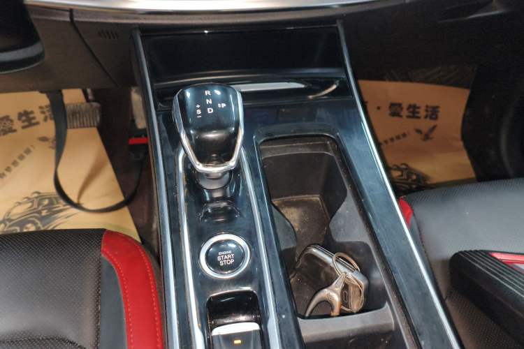 Used SOL X8 2021 300T DCT Luxury Smart Connect Edition 5 Seats
