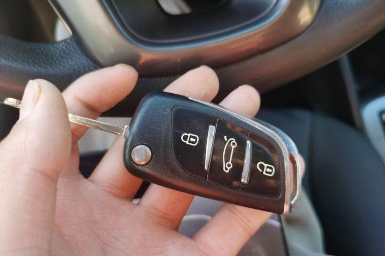 Used Kia K2 2012 Sedan 1.4L Automatic GLS Commemorative Edition