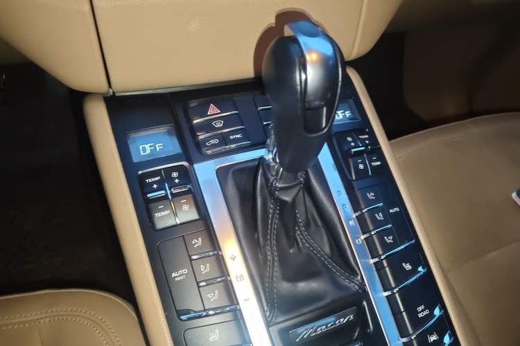 Used Porsche Macan 2017 Macan 2.0T