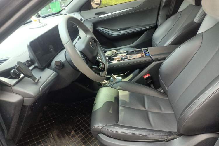 Used CHANGAN Ruicheng PLUS 2023 1.5T DCT Prestige Edition
