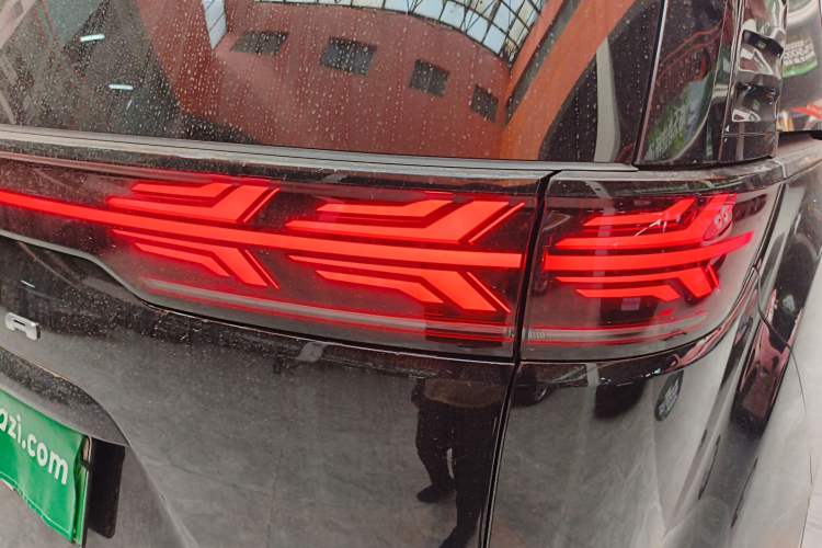 Used Denza D9 2024 DM-i 980 Four-Wheel Drive Prestige Model
