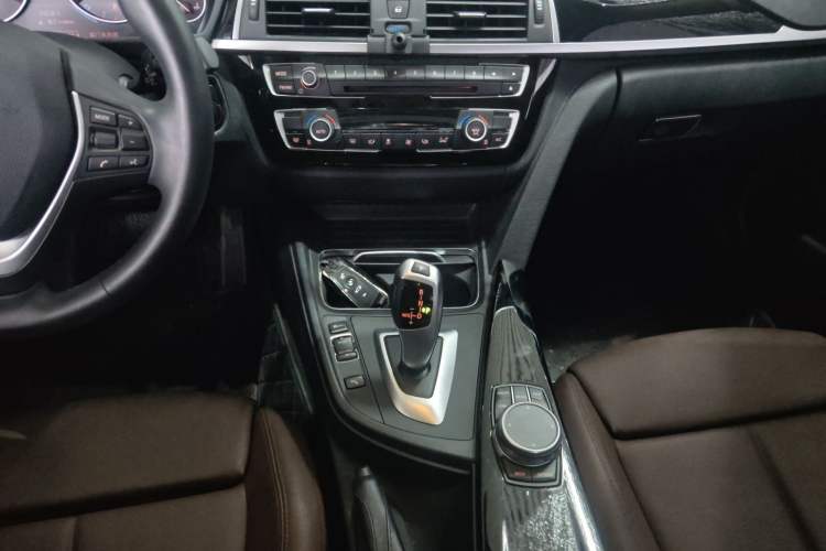 Used BMW 3 Series 2019 320Li Fashion Model Gear Lever