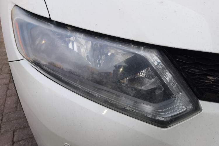Used Nissan X-Trail 2014 2.0L CVT Comfort Edition 2WD Right Front Headlight
