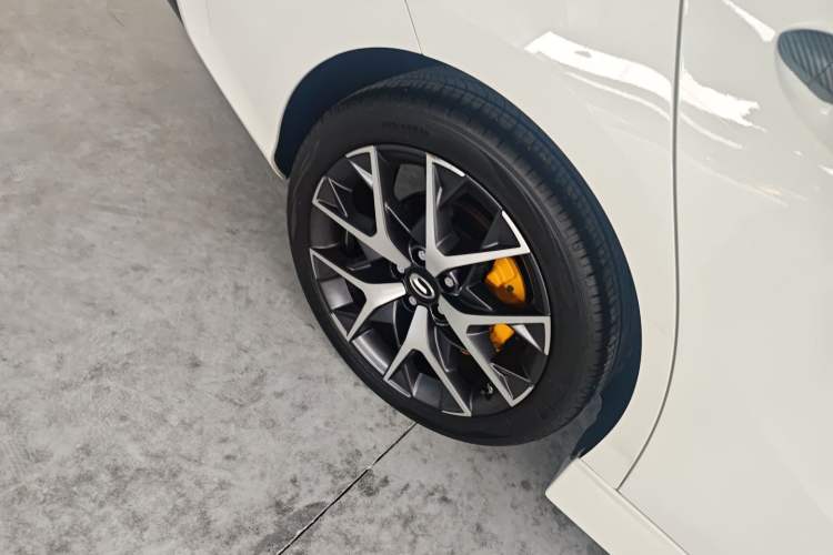 Used GAC Trumpchi EMPOW 2021 270T DCT J16 Version Exterior 5