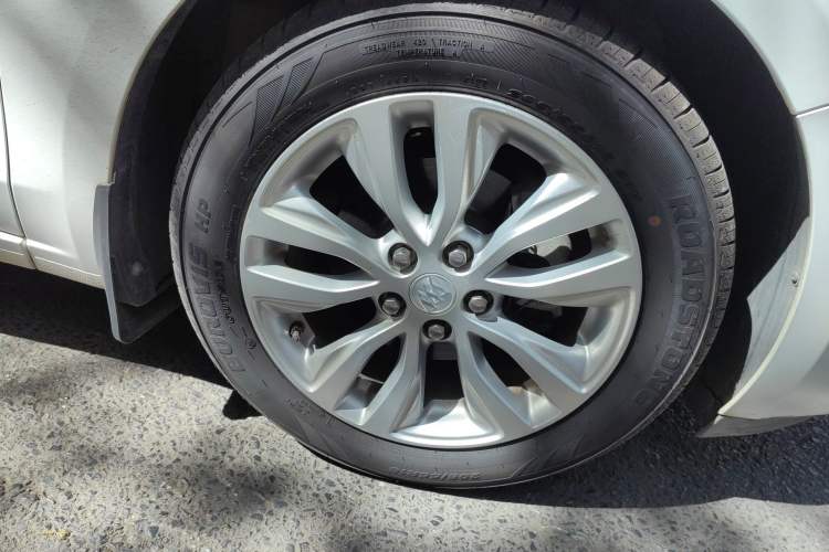 Used Buick GT 2018 15T Dual-Clutch Elite Model China V Standard
