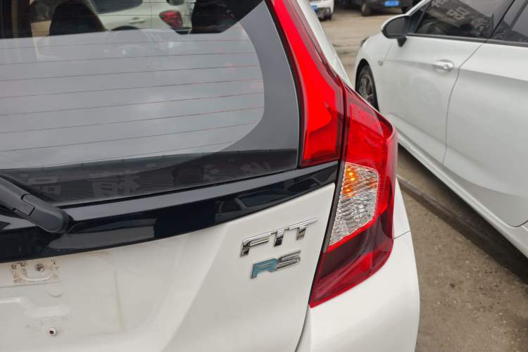 Used Honda Fit 2016 1.5L LXS CVT Comfort Sunroof Version Right Rear Taillight