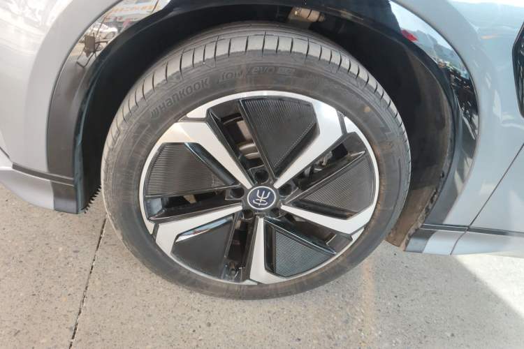 Used BYD Song L EV 2024 662 km Beyond Edition Exterior 4