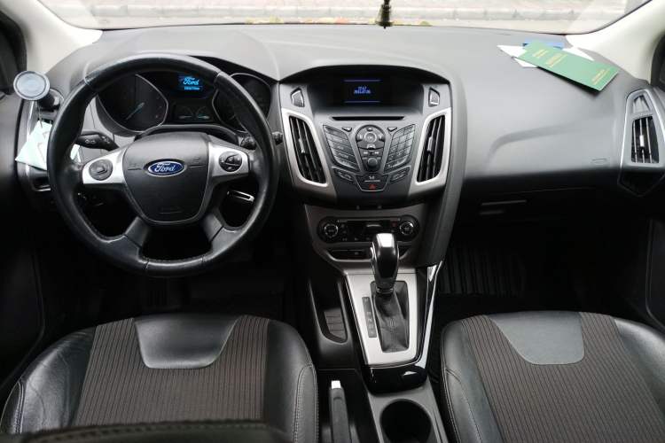 Used Ford Focus 2012 Hatchback 1.6L Automatic Fashion Edition