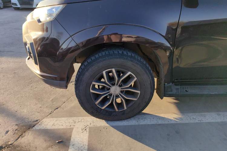 Used JMC Yuhu 7 2020 2.0T Diesel Automatic 2WD Comfort Plus Long Wheelbase China VI Emission Standard JX4D20A6L
