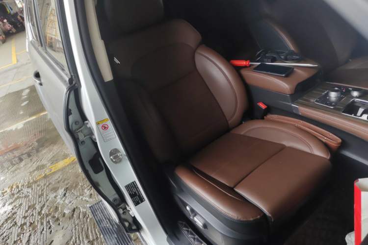 Used Haval H9 2017 2.0T Diesel 4x4 Premium 5-Seater
