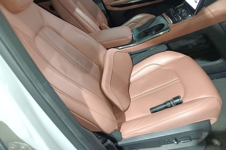 Used Nio EC6 2020 440 km Performance Version Right Front Seat