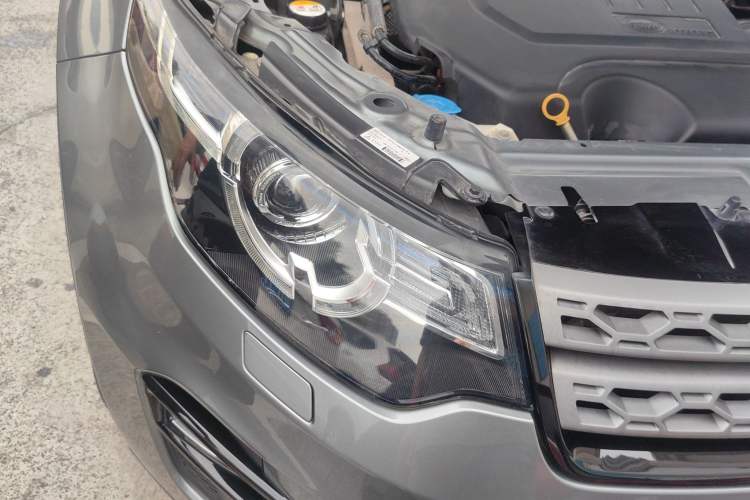 Used Land Rover Discovery Sport 2018 240 PS PURE Edition
