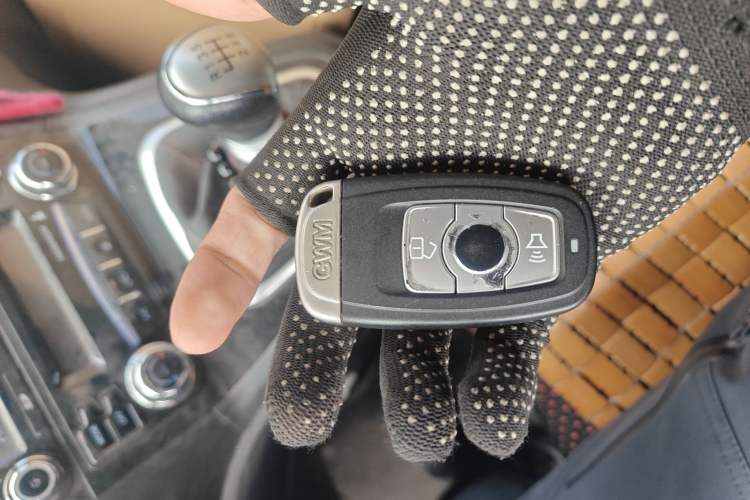 Used Haval H6 2016 Upgraded Model 1.5T Manual Two-Wheel Drive Elite Version