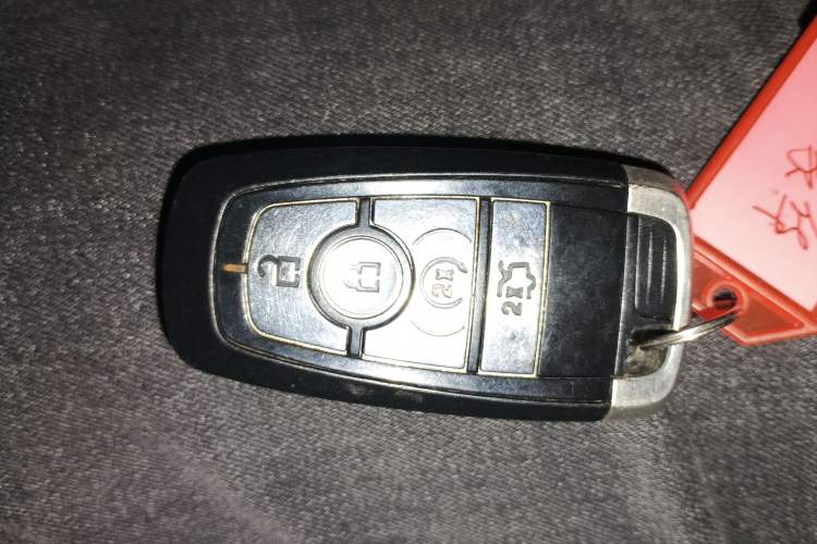 Used Ford Mondeo 2013 2.0L GTDi240 Luxury Sport Model Interior 1