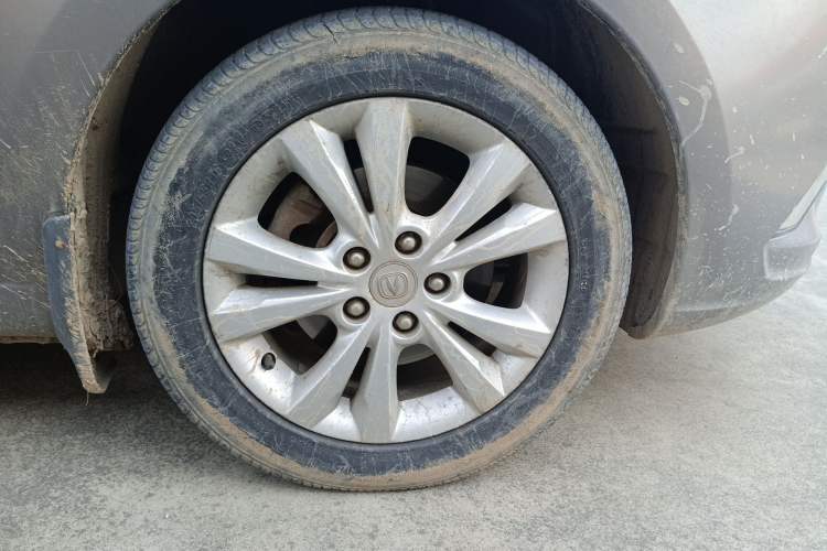 Used CHANGAN Eado 2014 1.6L Manual Luxury Model