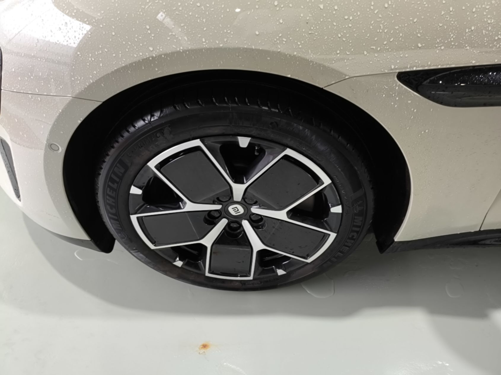 Xiaomi Auto SU7 2024 Rear-Drive Ultra-Long Range Advanced Pro-Level Intelligent Driving Version — снимка 10