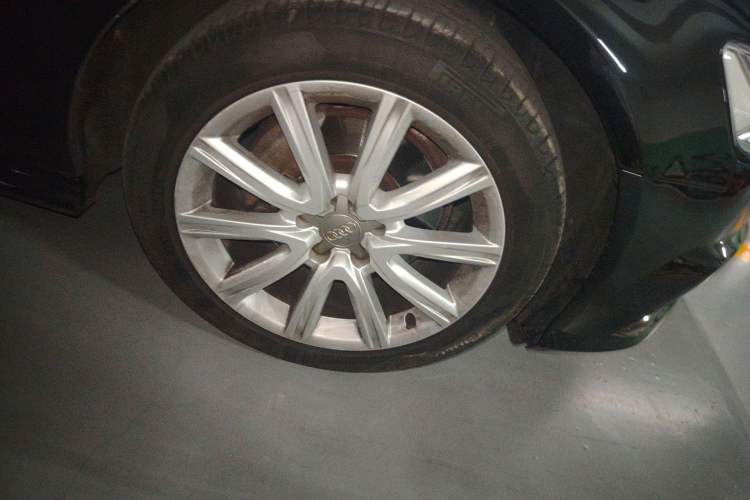 Used Audi A6L 2018 TFSI Collector's Edition Right Front Wheel Hub