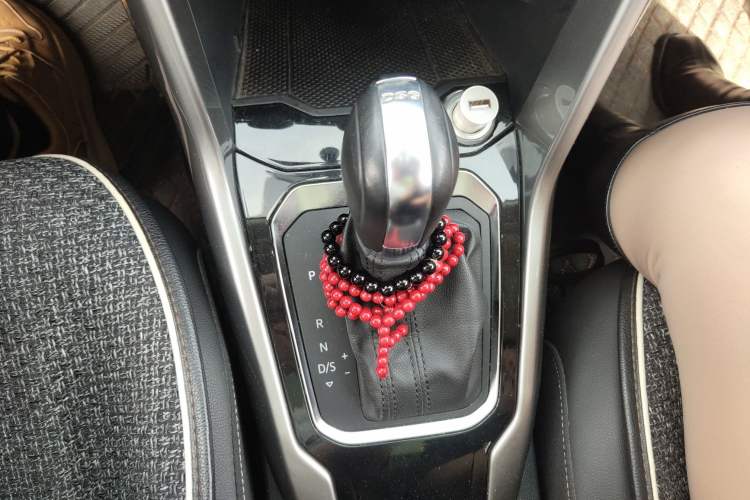 Used Volkswagen T-ROC 2019 230TSI DSG Two-Wheel-Drive Advanced Version China VI Standard