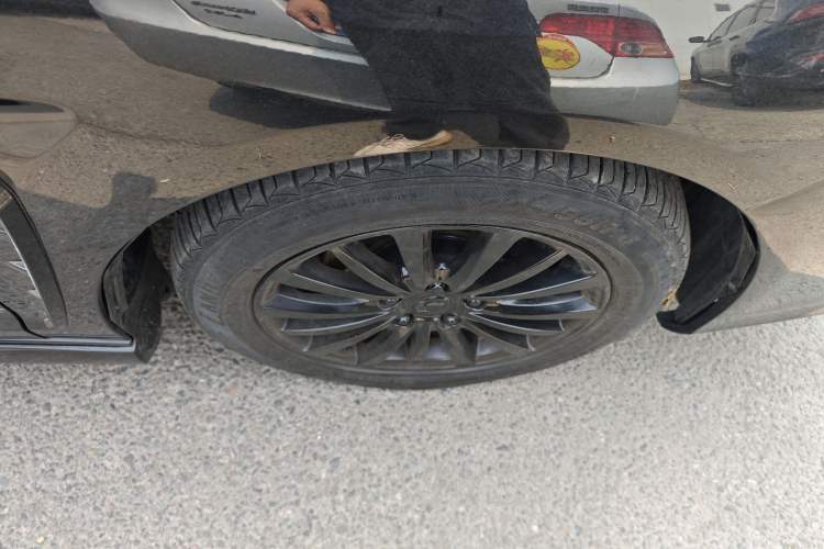 Used Great Wall C50 2014 Upgraded Model 1.5T Manual Elite Version Right Front Wheel Hub