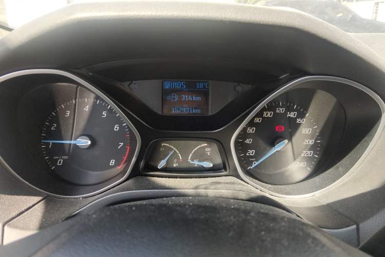 Used Ford Focus 2012 Sedan 1.6L Automatic Fashion Edition
