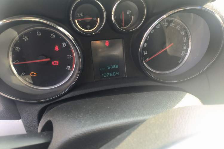 Used Buick Encore 2014 1.4T Manual Two-Wheel Drive Urban Advanced Model