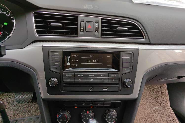 Used Volkswagen Lamando 2017 230TSI DSG Fashion Edition