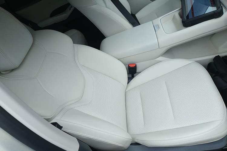 Used Haval H6 2024 1.5T Two-Wheel Drive Ultra Right Front Seat