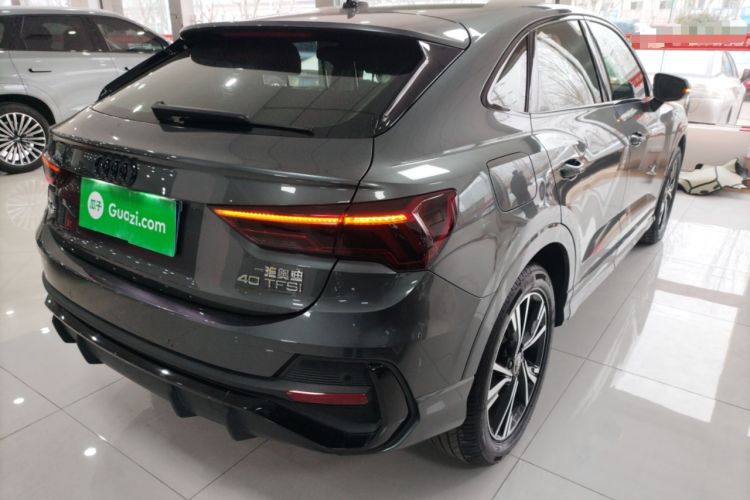 Used Audi Q3 2022 40 TFSI Fashion Dynamic Model
