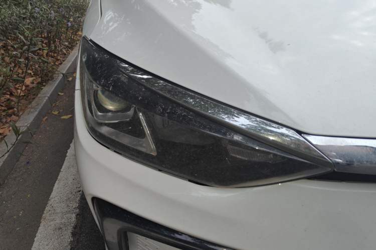 Used BAIC Beijing EU5 2018 R500 Smart Wind Edition