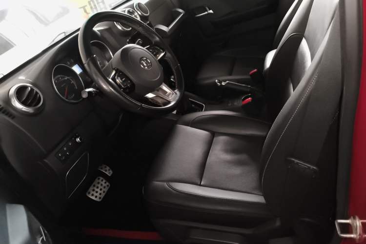 Used BAIC Off-Road BJ40 2016 40L 2.3T Automatic All-Wheel Drive Premium Edition
