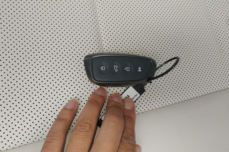 Used Haval H6 2024 1.5T Two-Wheel Drive Ultra Vehicle Key