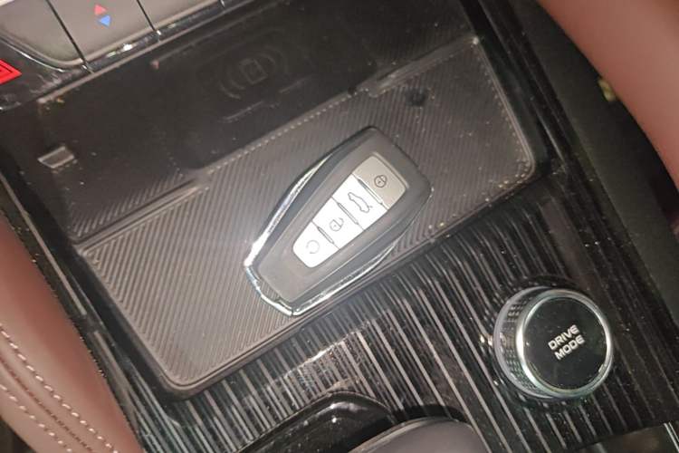 Used Geely Auto Monjaro L 2024 2.0TD High-Power Automatic Two-Wheel Drive Yunqi Version