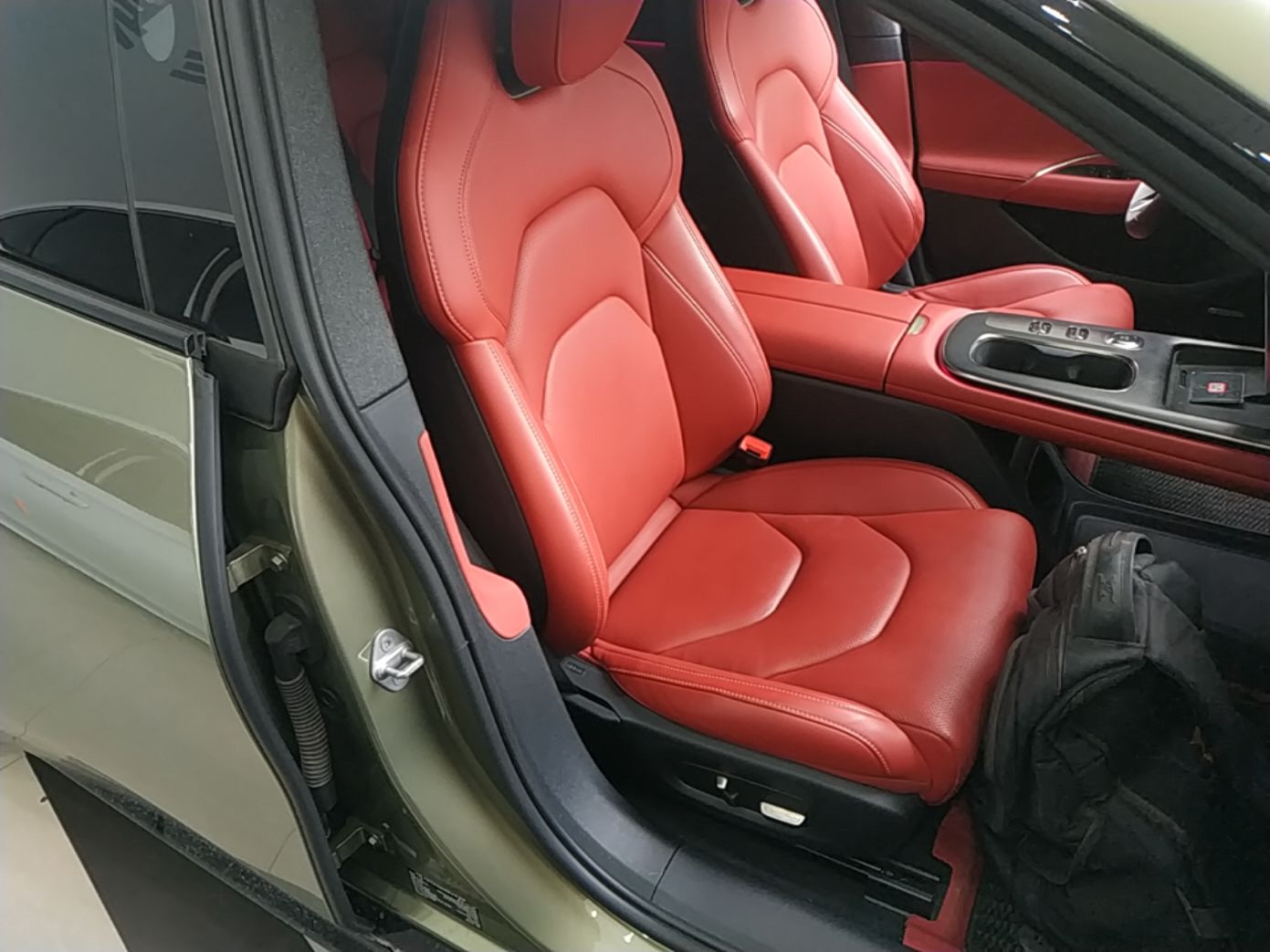 Xiaomi Auto SU7 2024 Rear-Drive Long-Range Intelligent Driving Version — снимка 19