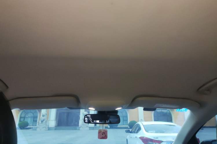 Used Ford Edge 2016 EcoBoost 245 Two-Wheel-Drive Platinum Edition 7-Seater Headliner