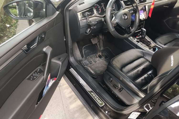 Used Volkswagen Passat 2017 330TSI DSG Luxury Edition