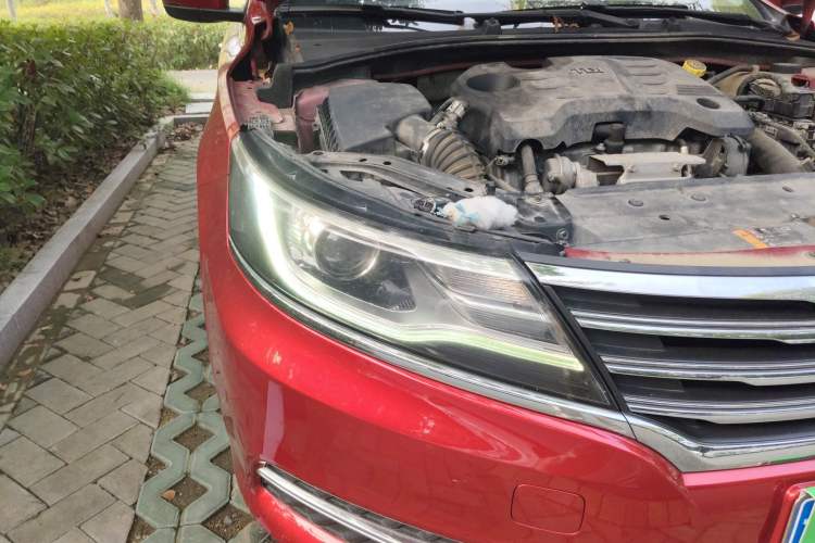 Used Roewe i6 2018 20T Automatic Flagship Edition Right Front Headlight