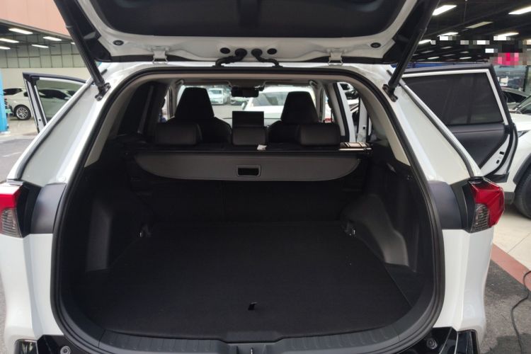 Used Toyota RAV4 Rongfang Plug-in Hybrid 2021 2.5L 4x4 Flagship Pro