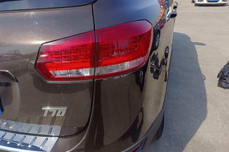 Used Yema T70 2016 Upgraded Model 1.8L Manual Elite Version
