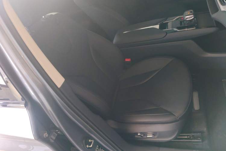 Used Hongqi E-QM5 2024 610 km PLUS