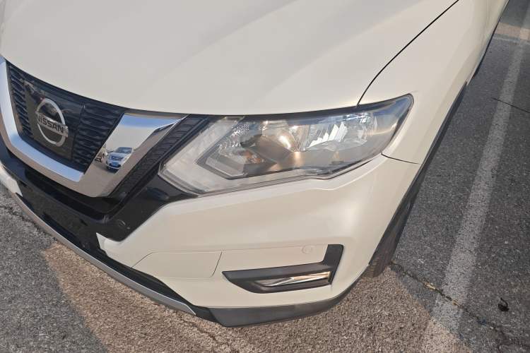 Used Nissan X-Trail 2019 2.5L CVT Smart Connect Luxury Edition 4WD Left Front Headlight