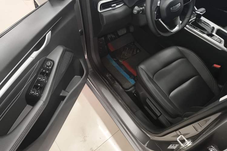 Used Geely Auto Emgrand 2026 Model 4th Generation 4 Millionth Anniversary Edition 1.5L CVT Overdrive Edition
