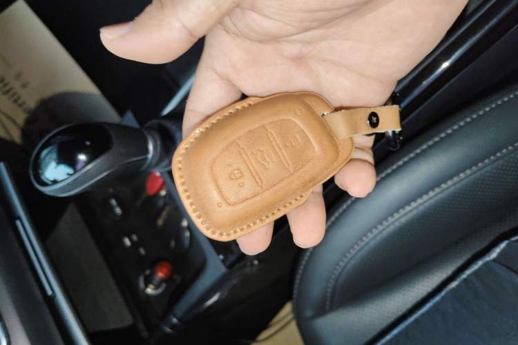 Used Hyundai Mistra 2019 1.8L Automatic Smart GLS China VI Standard Vehicle Key