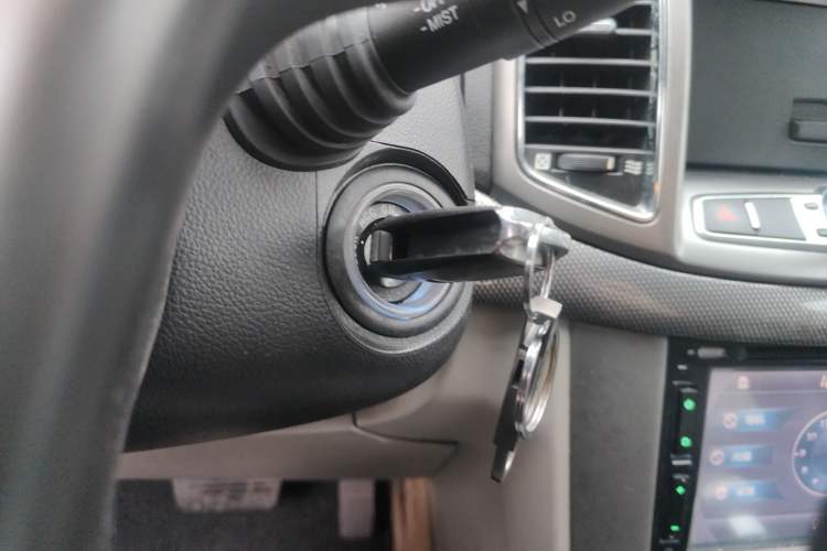 Used Chevrolet Captiva 2012 2.4L Two-Wheel Drive City Edition 5 Seats