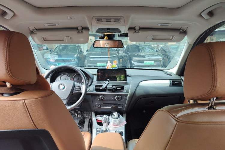 Used BMW X3 2016 sDrive20i
