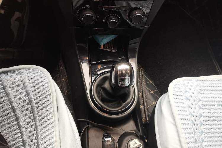 Used Citroen C-Quatre 2013 Sedan 1.6L Manual - Prestige Model Gear Lever