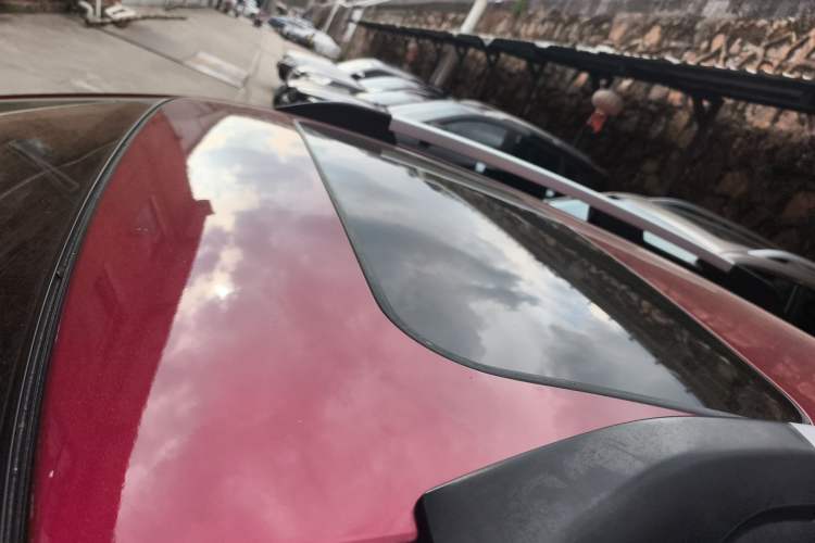 Used Subaru XV 2014 2.0i Elite Edition Roof