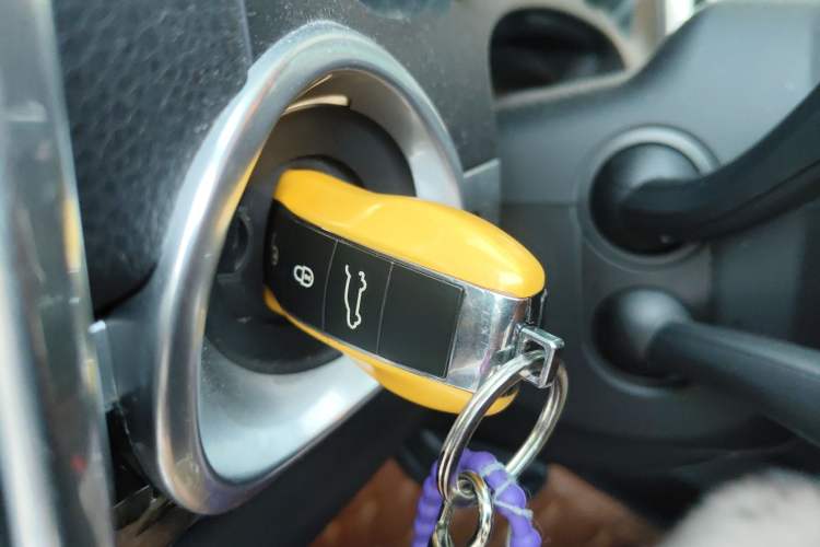 Used Porsche Cayenne 2015 Cayenne 3.0T Vehicle Key