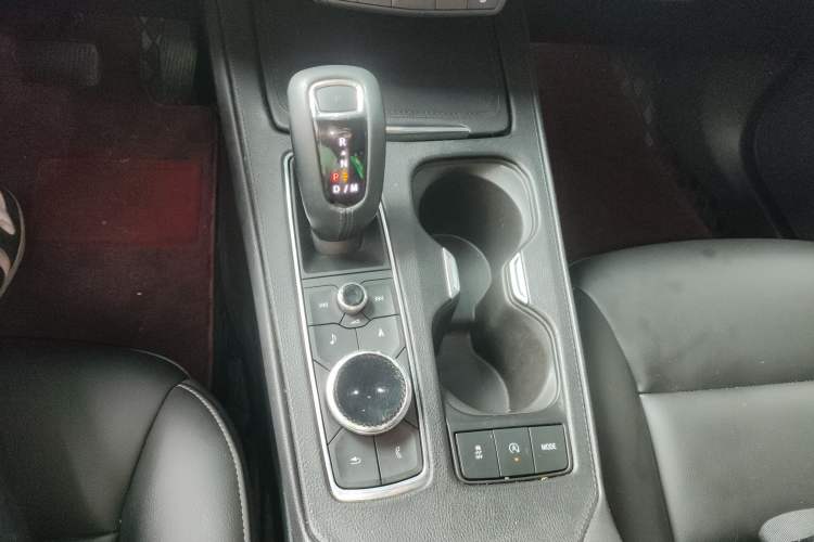 Used Cadillac XT4 2018 28T Two-Wheel Drive Leading Version
