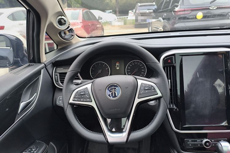 Used BYD Song MAX 2018 1.5T Automatic Smart Connect Elite Model with 6 Seats