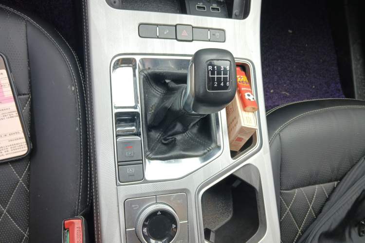 Used JETOUR X70 PLUS 2023 1.5T Manual Warrior PRO 7-Seater
